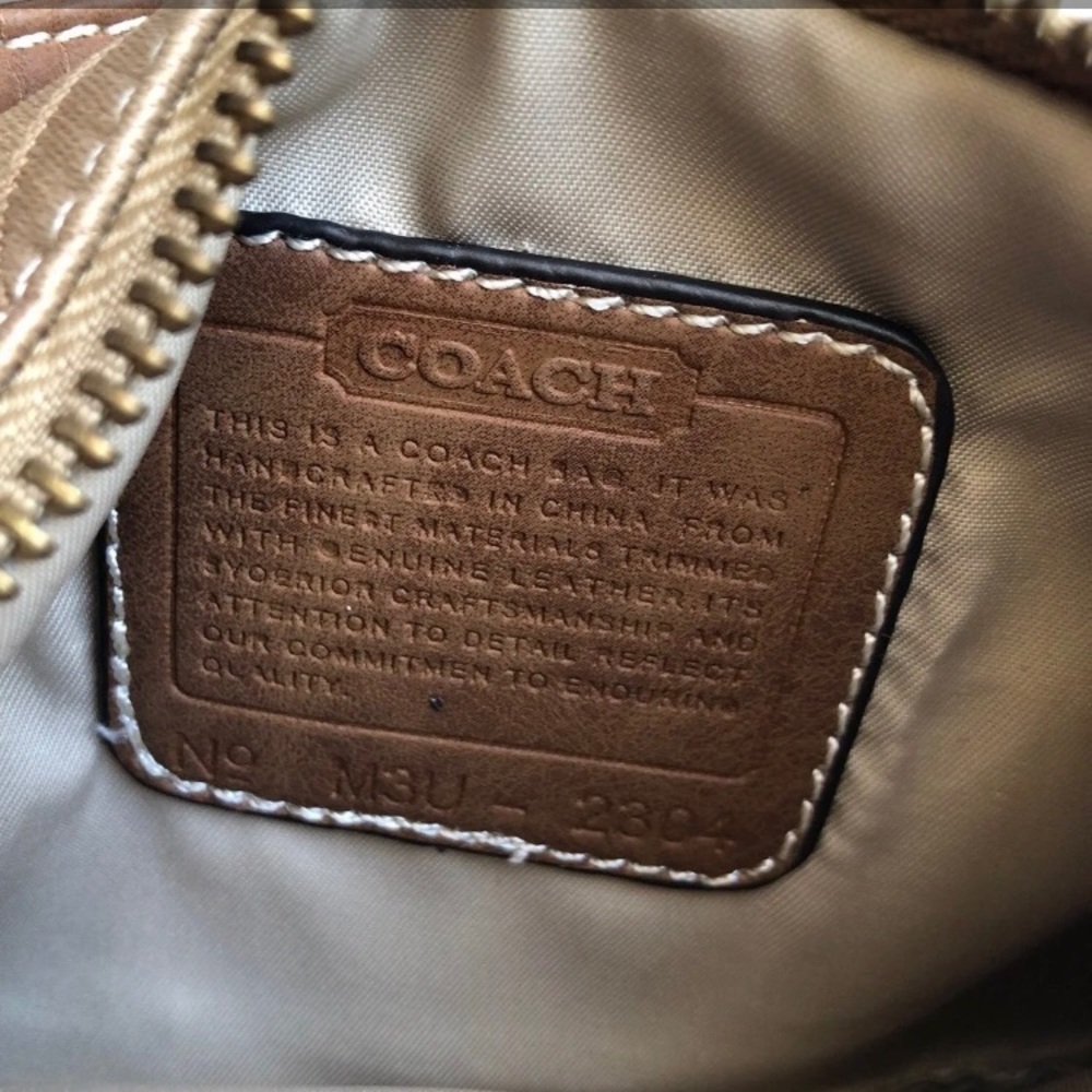 Coach Wristlet - Picture 3 of 6
